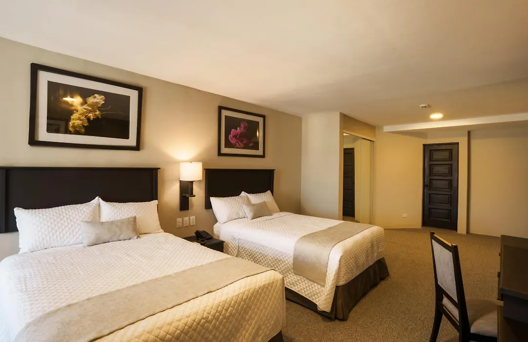 Conquistador Hotel & Conference Center-1